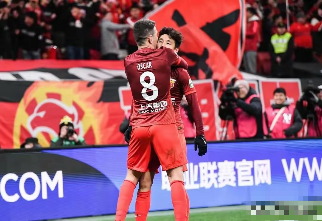 上海上港准备面对强劲对手,球员状态神秘 上海上港准备面对强劲对手,球员状态神秘