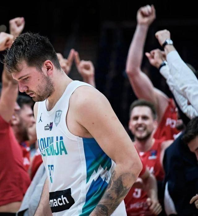 斯洛文尼亚中锋佳绩领队勇进下一轮