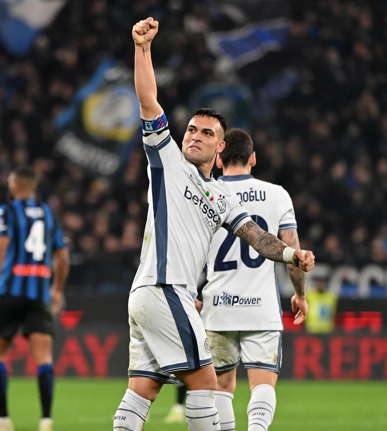 那不勒斯连战连胜,全面胜出 那不勒斯连战连胜,全面胜出