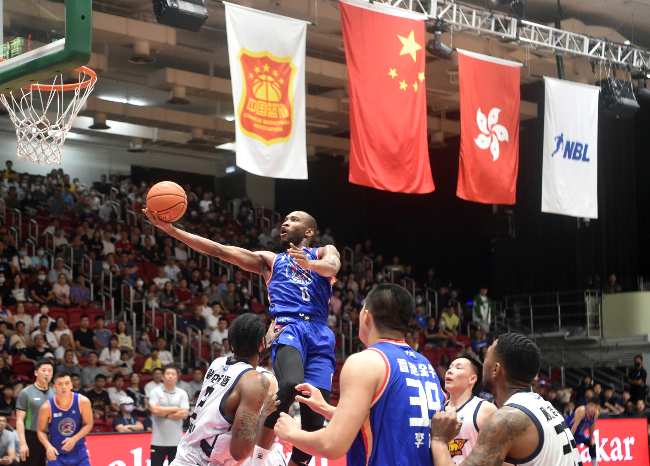 IM体育动画直播通道-球队组织球迷见面会，与球迷互动交流