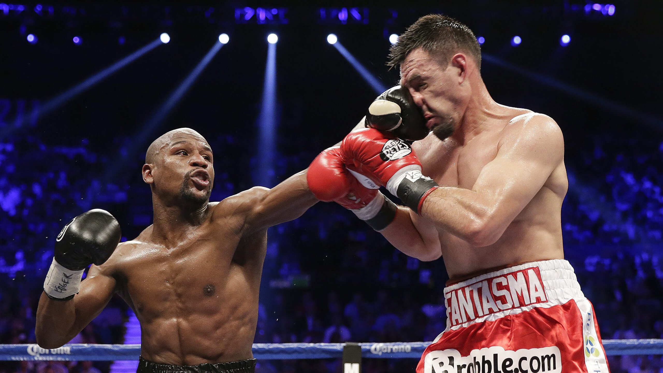 丹麦对阵乌克兰，法比尼奥的无解方程式，如何定义现代中场统治力？