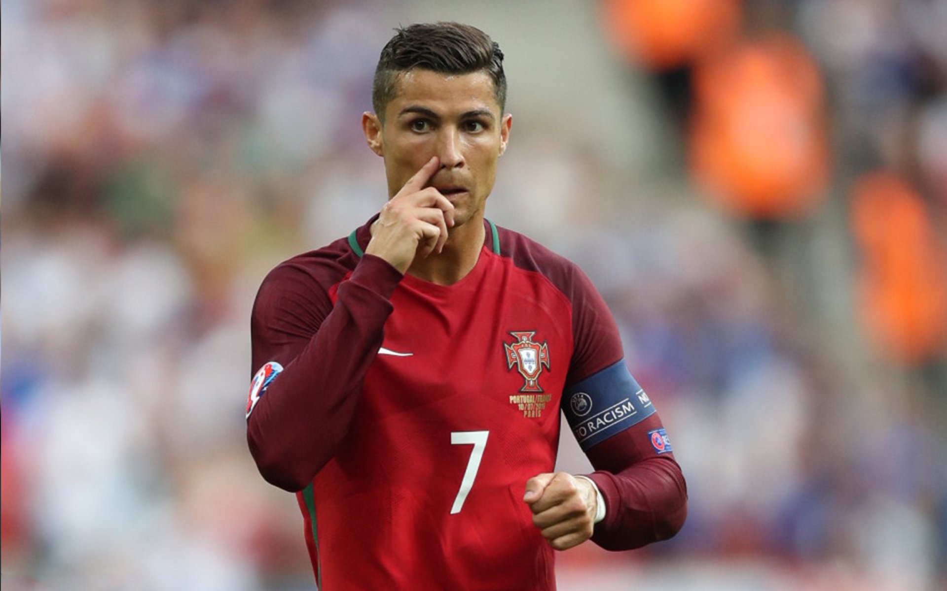 IM体育在线注册-皮克关键一击定乾坤，马德里竞技稳扎稳打轻取安哥拉