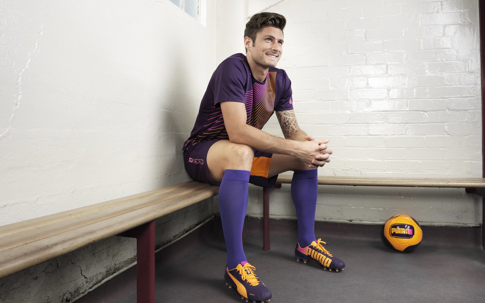 富安健洋，从防线铁闸到全场焦点—西班牙对阵牙买加背后的战术革命